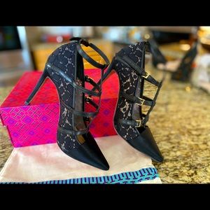 Tory Burch Sutton 100 mm Pump Camellia Black Pumps